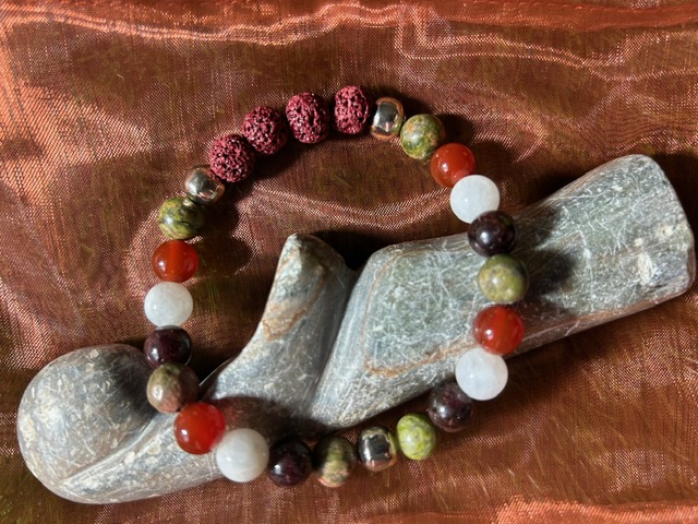 FERTILITY DIFFUSER BRACELET