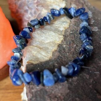 SOLADITE CRYSTAL CHIP BRACELET