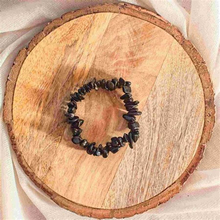 BLACK TOURMALINE CRYSTAL CHIP BRACELET