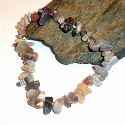 BOTSWANA AGATE CRYSTAL CHIP BRACELET